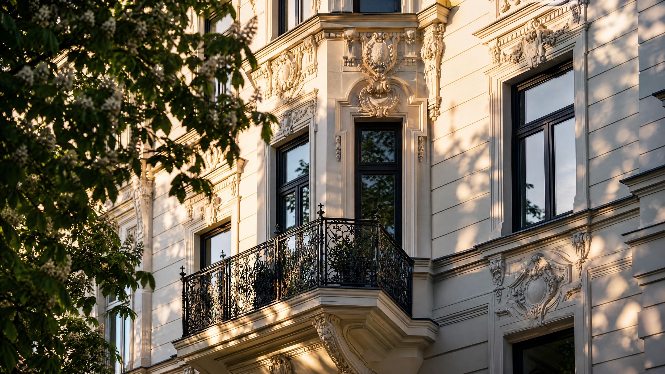 Gründerzeitfassade in München – Altbauimmobilien im Portfolio der 2BSY GmbH